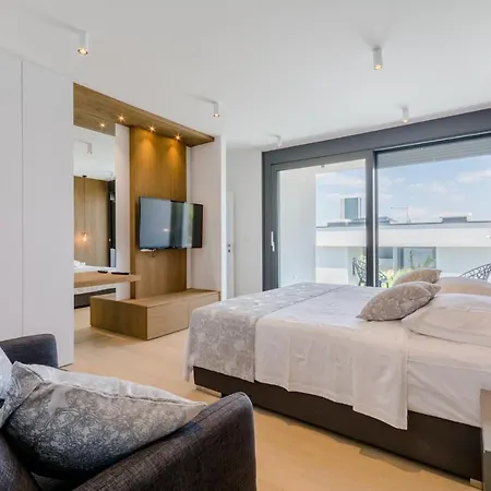 ヴィラ Seaside Luxury With A Swimming Pool Sutivan, Brac - 16172 スティヴァン